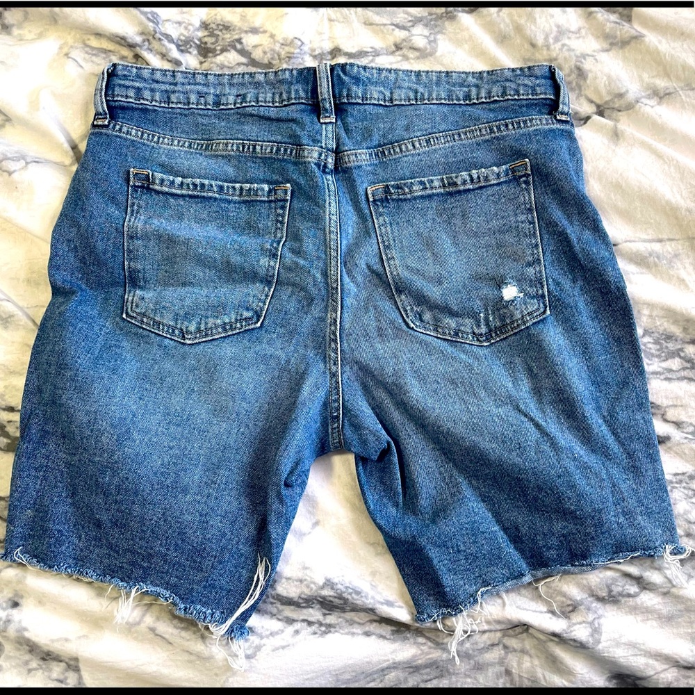 GAP BERMUDA DENIM SHORTS. Size 14